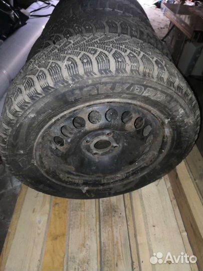 Nokian Tyres Hakkapeliitta 4 195/60 R15