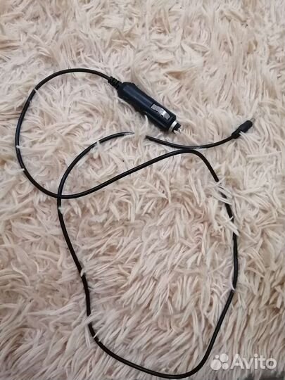 Продам зарядку прикуриватель для машины. Новая