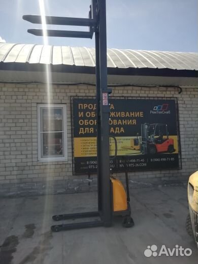 Штабелер с электроподъемом 1,5т на 3,5м