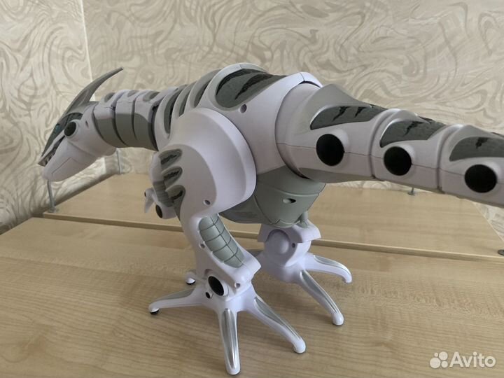 Игрушка робот динозавр