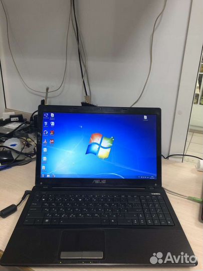 Ноутбук asus (4гб/2 видеокарты)