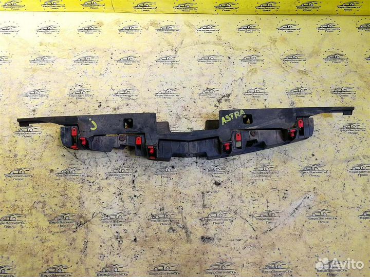 Кронштейн бампера передний Opel Astra J