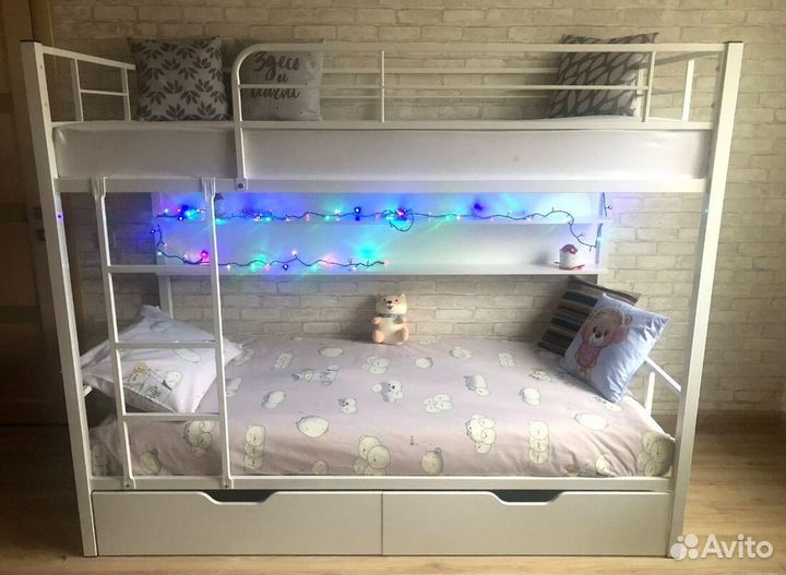 Детская кровать двухъярусная