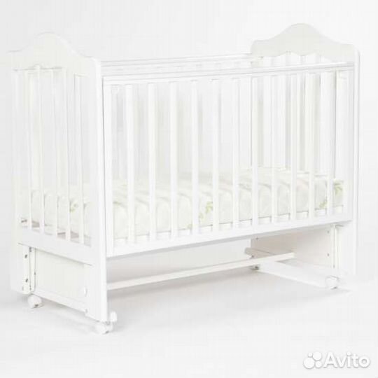 Кровать bebizaro fillmore с маятникомна колесах