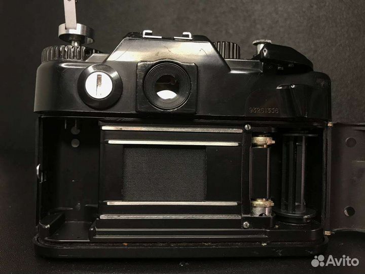 Пленочный фотоаппарат Зенит-122 + Зенитар-М