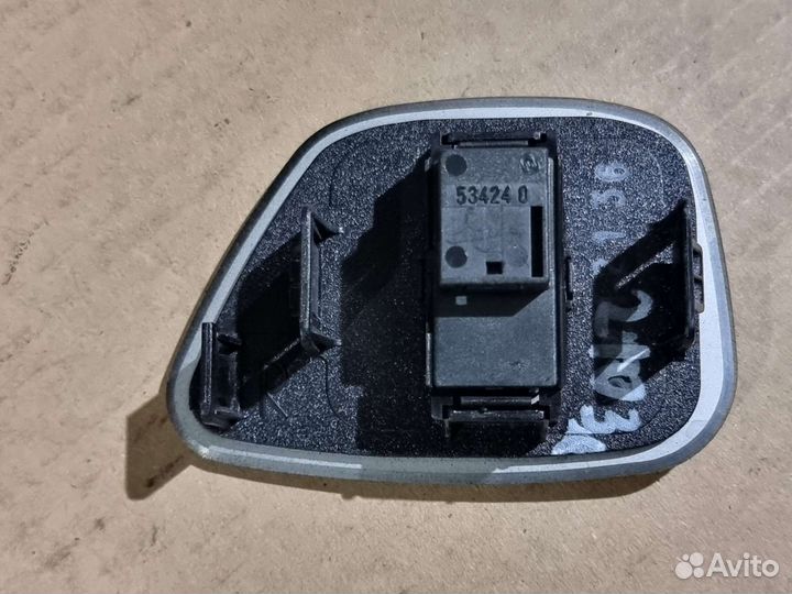 Кнопка стеклоподъемника задняя правая Мерседес 210