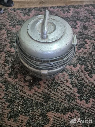 Пылесос уралец СССР