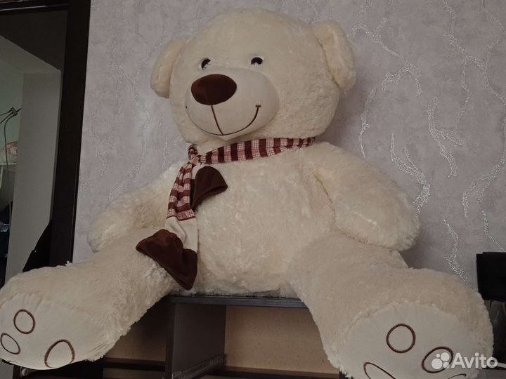 Плюшевый медведь