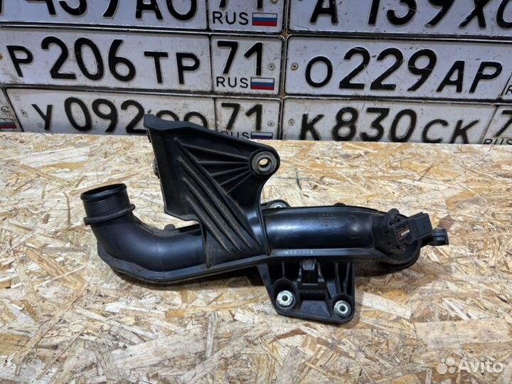 Патрубок интеркулера Audi A5 купе 2.0 2010