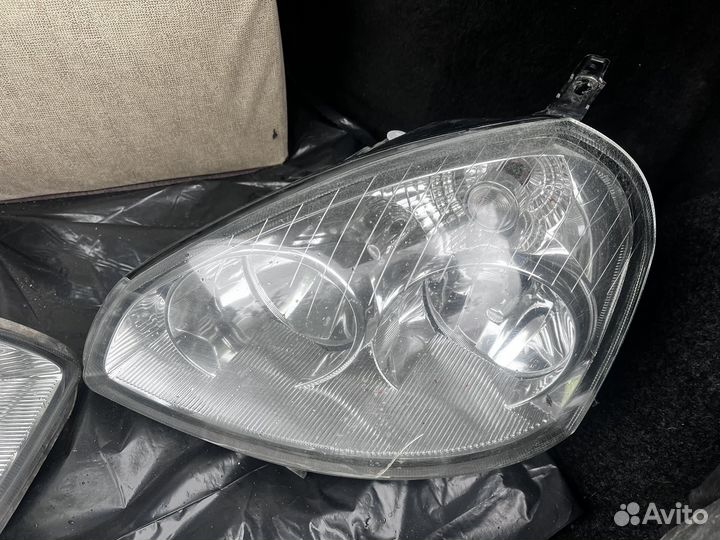 Передние фары на priora 1