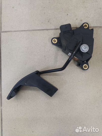 Педаль газа Ниссан Кашкай J10