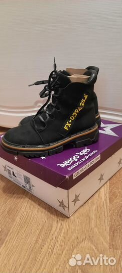 Ботинки для девочки