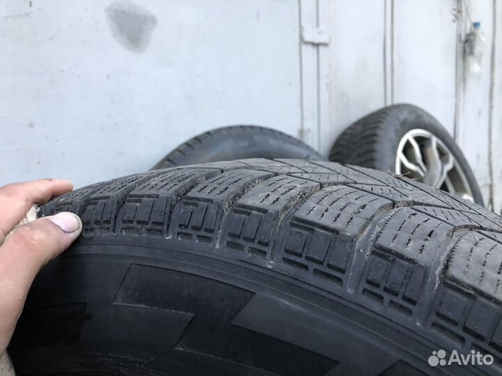 R18 Pirelli P Zero Noise cancelling system 225/60, PCD 5x112 DIA 66.6