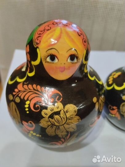 Матрешка в лаке под хохлому