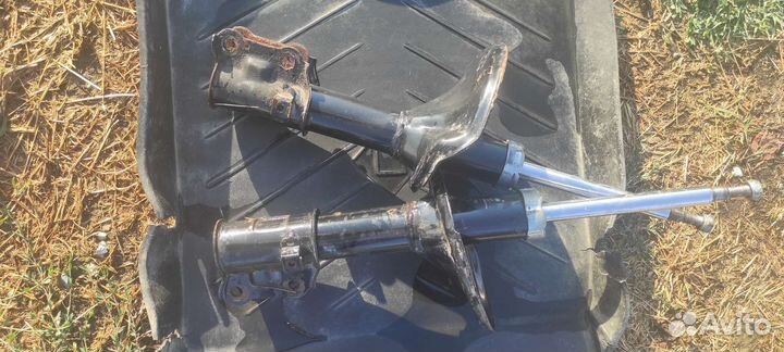 Амортизаторы Winkod номер запчасти на фото