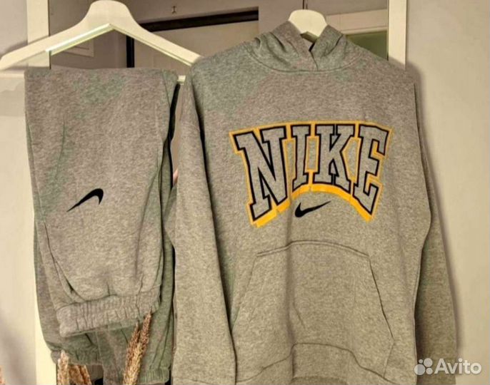 Спортивный костюм nike