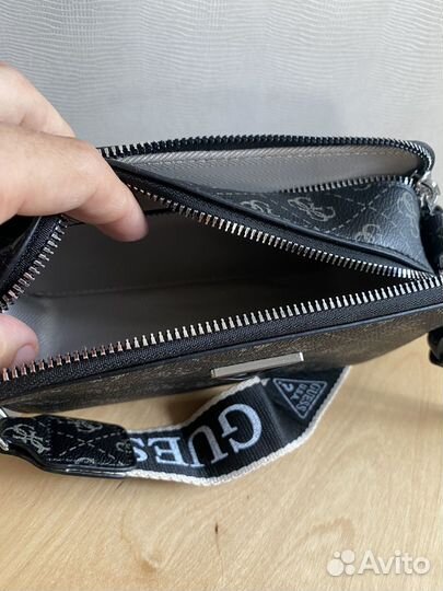 Сумочка женская через плечо новая Guess