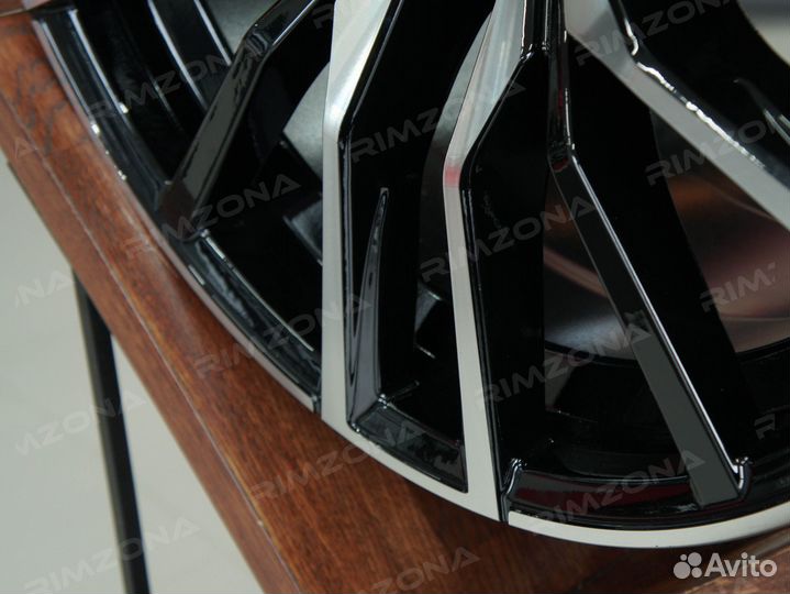 Литые диски 742 Style R22 для BMW