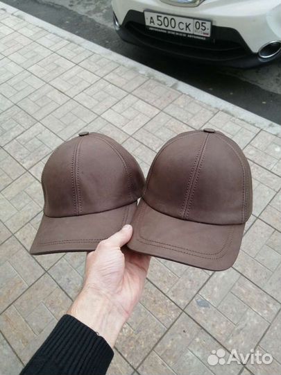 Кепки кожа
