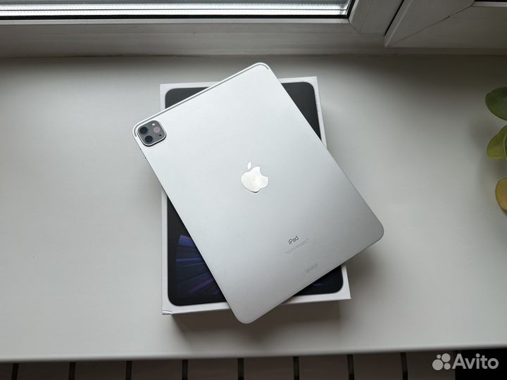 iPad Pro 11 M1 Wi-Fi 128Gb (7 месяцев)