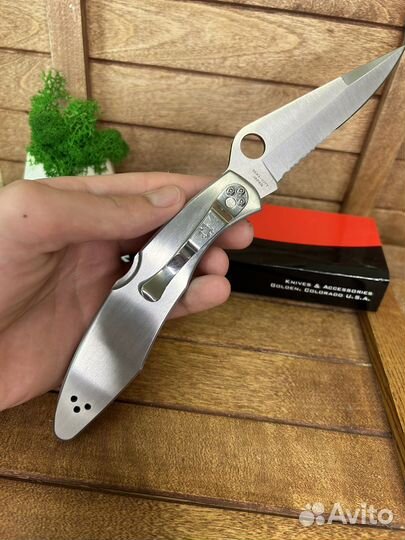 Нож spyderco police полуссерейтор