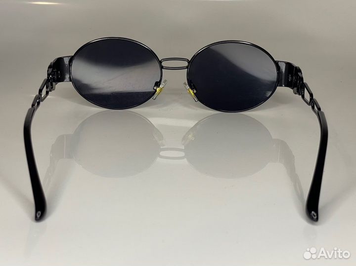 Солнцезащитные очки Versace