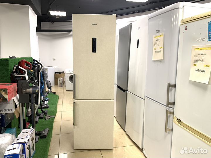 Холодильник Whirlpool WTNF 902 M