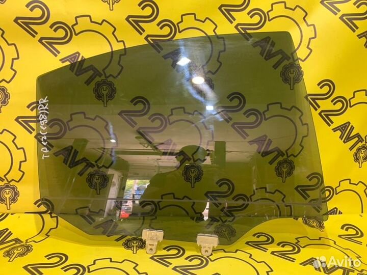 Стекло заднее правое Nissan Primera TP12 QR20DE