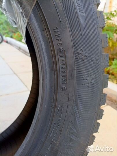 Dunlop GrandTrek Ice 03 225/60 R17 29C