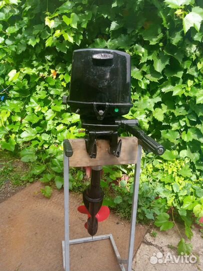 Лодочный мотор ветерок 8м