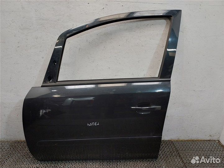 Молдинг стекла Opel Zafira B, 2012