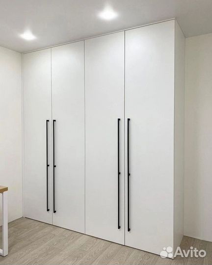 Шкаф распашной.Бесплатная доставка.Гарантия год