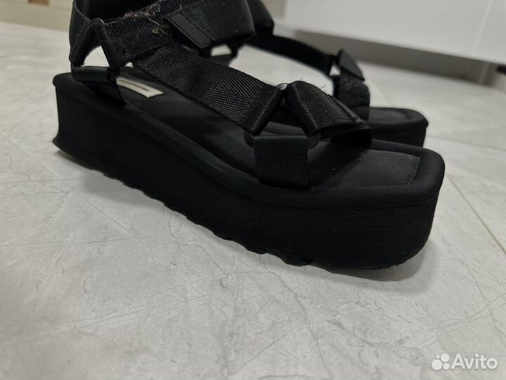 Сандалии 38