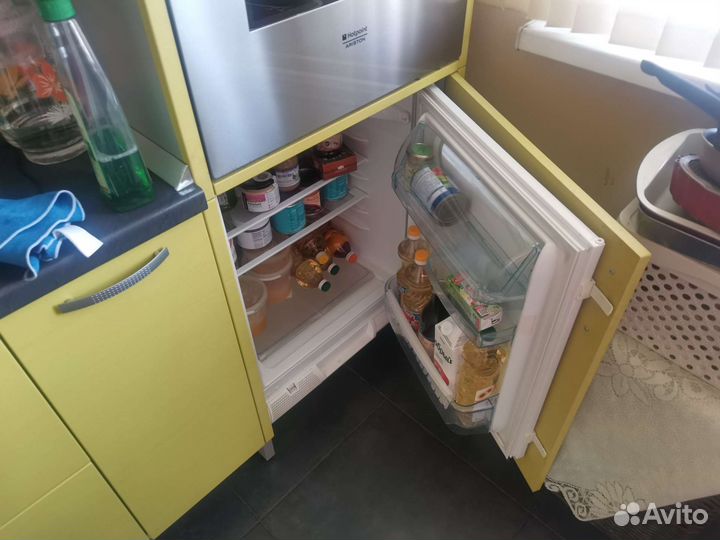 Встраиваемый холодильник Electrolux eru 14310