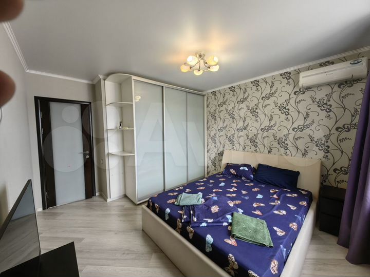 3-к. квартира, 90 м², 6/10 эт.