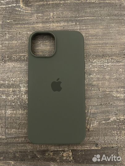 Силиконовый чехол на iPhone 14