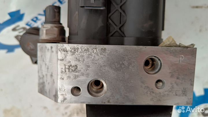 Mercedes W222 6.3 13- Задний гидроблок клапанов