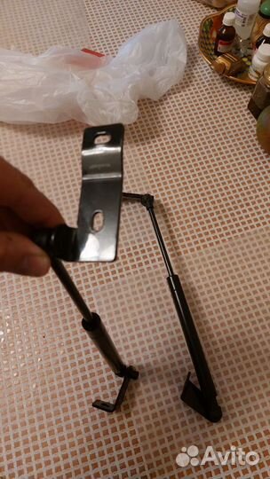 Газовые упоры капота киа рио4