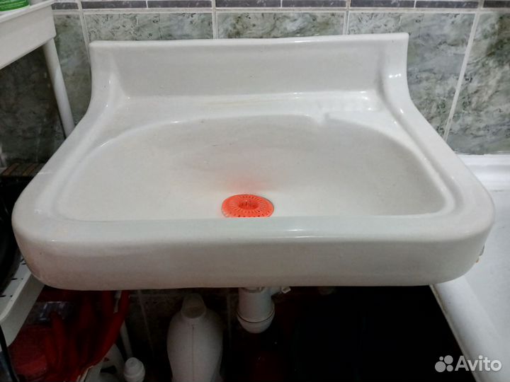 Раковина в ванную ретро