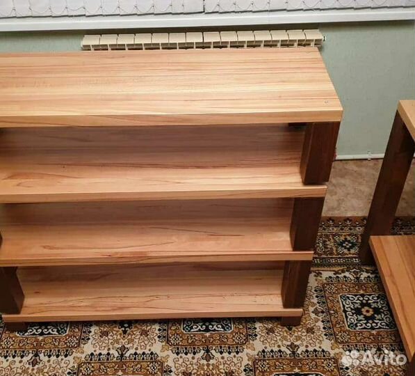 Стойка большая из массива для аппаратуры