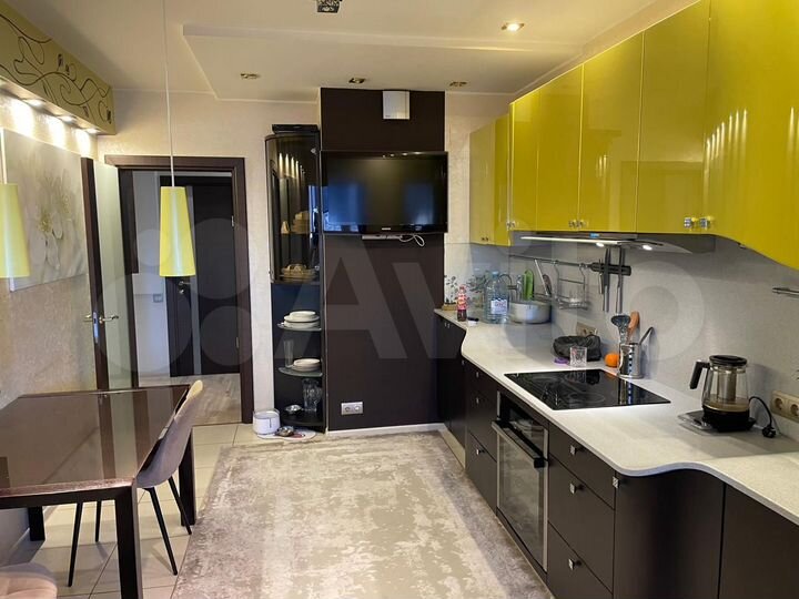 2-к. квартира, 76,6 м², 8/12 эт.