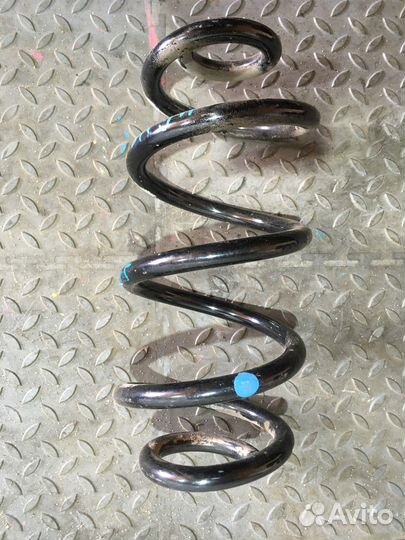 Пружина подвески задняя (Nissan Qashqai)