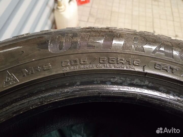 Goodyear Ultragrip Ice Arctic 205/55 R16