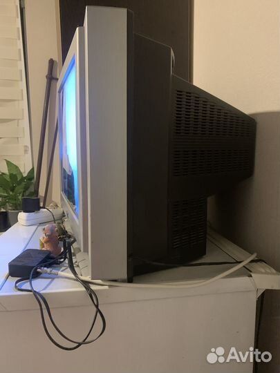 Продам телевизор JVC б/у рабочий