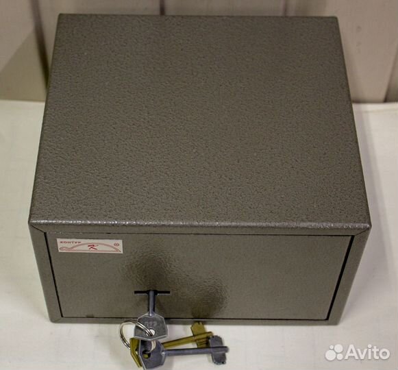 Сейф мебельный, ящик металлический для хранения