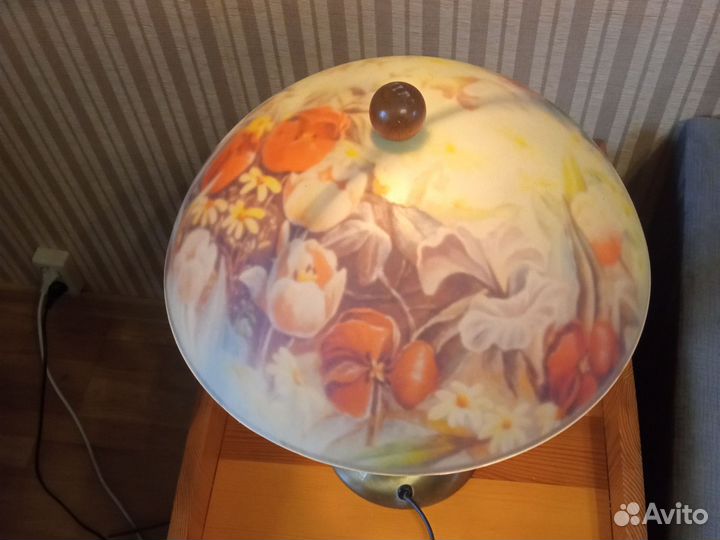 Лампа настольная, прикроватная