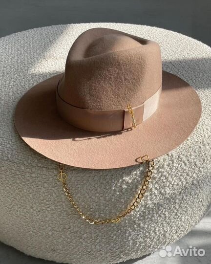 Шляпа Федора фетровая