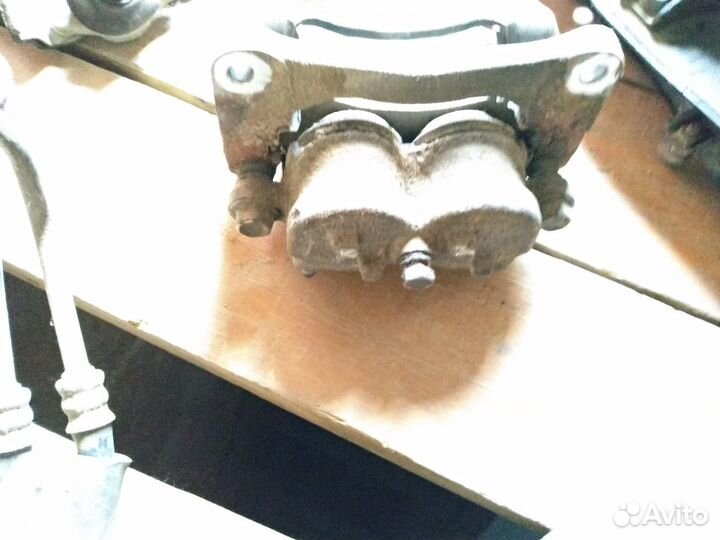 Суппорт передний рычаг Паджеро Pajero