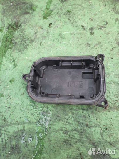 Крышка фары Volkswagen Phaeton