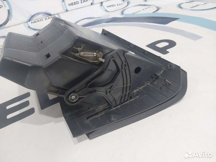 Бардачок Opel Astra H седан